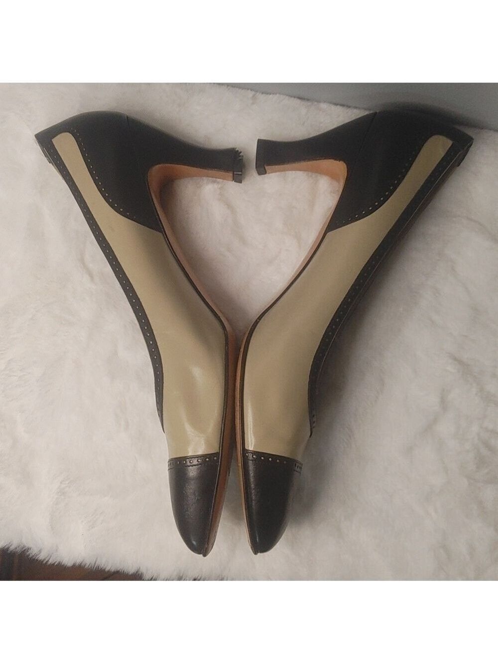 Vintage Salvatore Ferragamo Spectator Pumps 10AA Made In Italy Black/Taupe - Picture 3 of 11